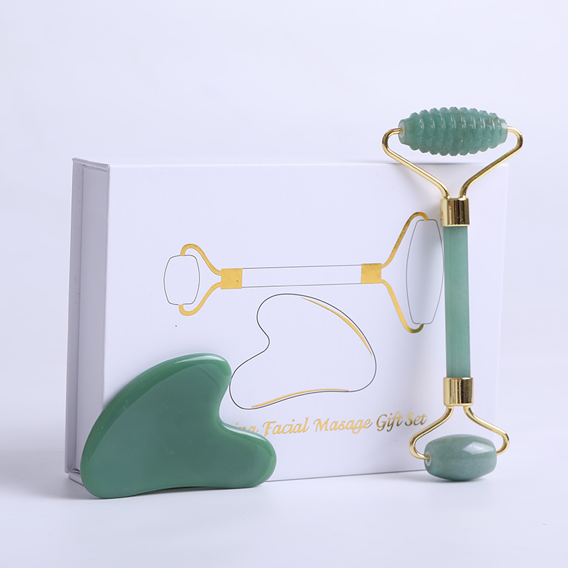 مدلك الوجه بحجر الأفنتورين الط - مراجعة Jade Roller Stone وسعره